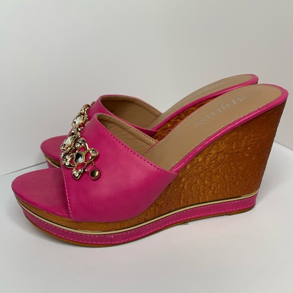 Pink Heels Size 5 1/2 - Picture 3 of 11